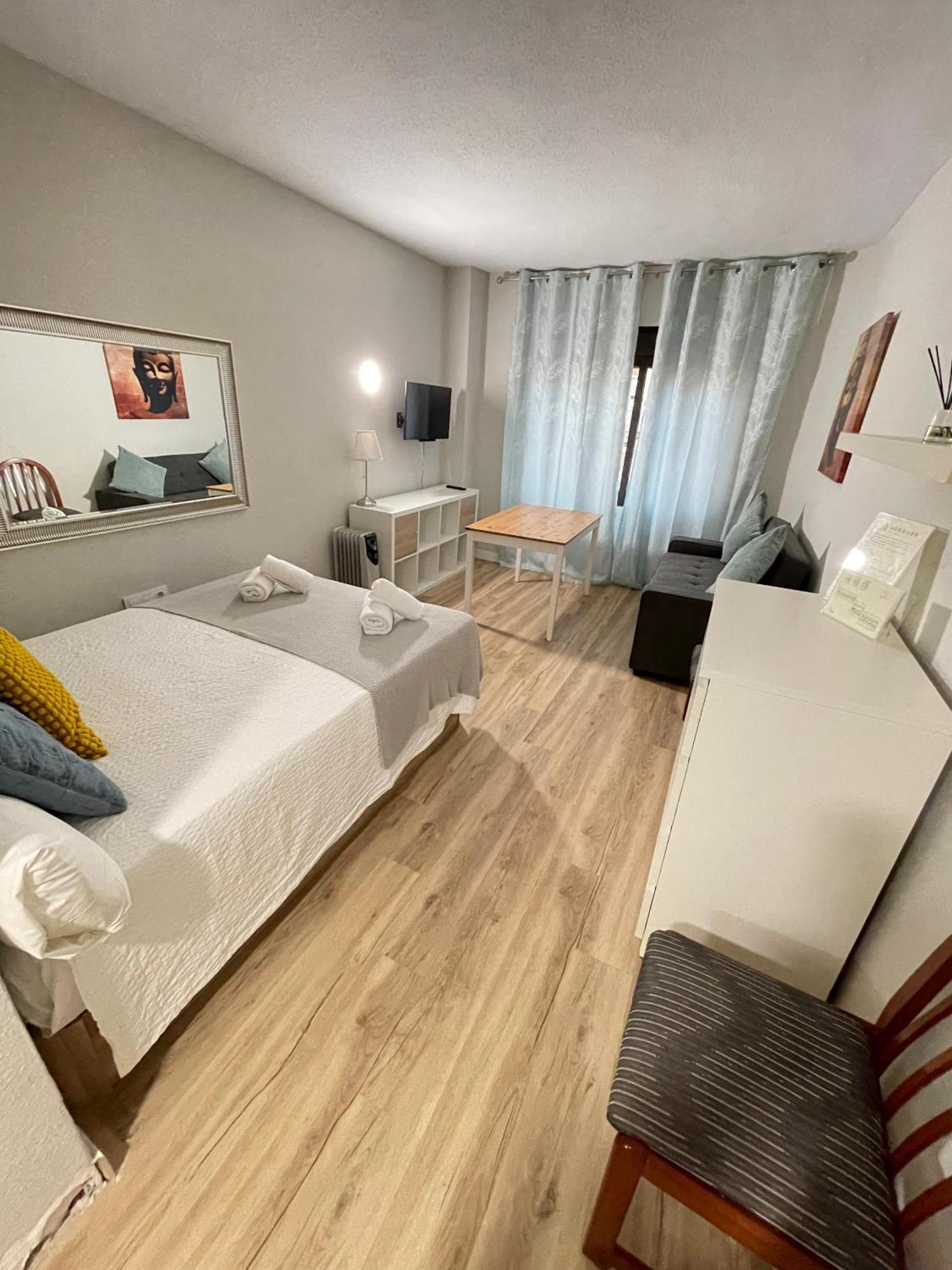 Resitur Luxury Suit A Siviglia Esterno foto